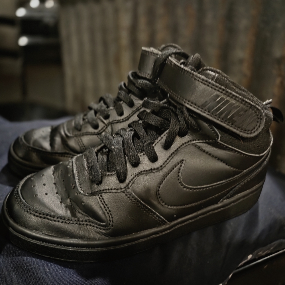 Nike All Black High-Top Leather Big Kids 4.5